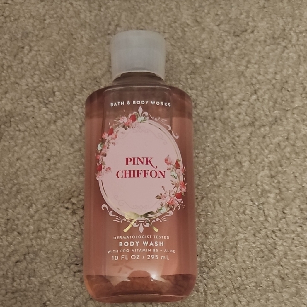 Bath And Bodyworks Pink Chiffon Bodywash NWT